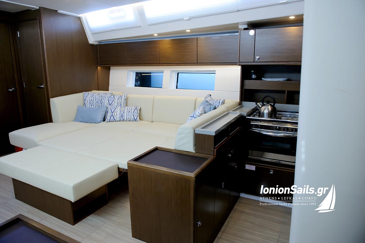 ionionsails.com - charter Bavaria C57, Friends, monohull