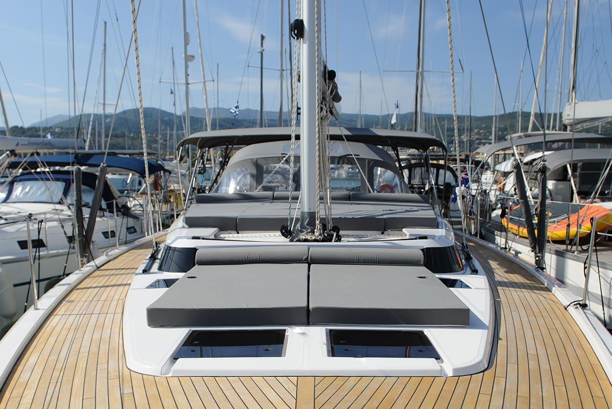 ionionsails.com - charter Bavaria C57, Friends, monohull