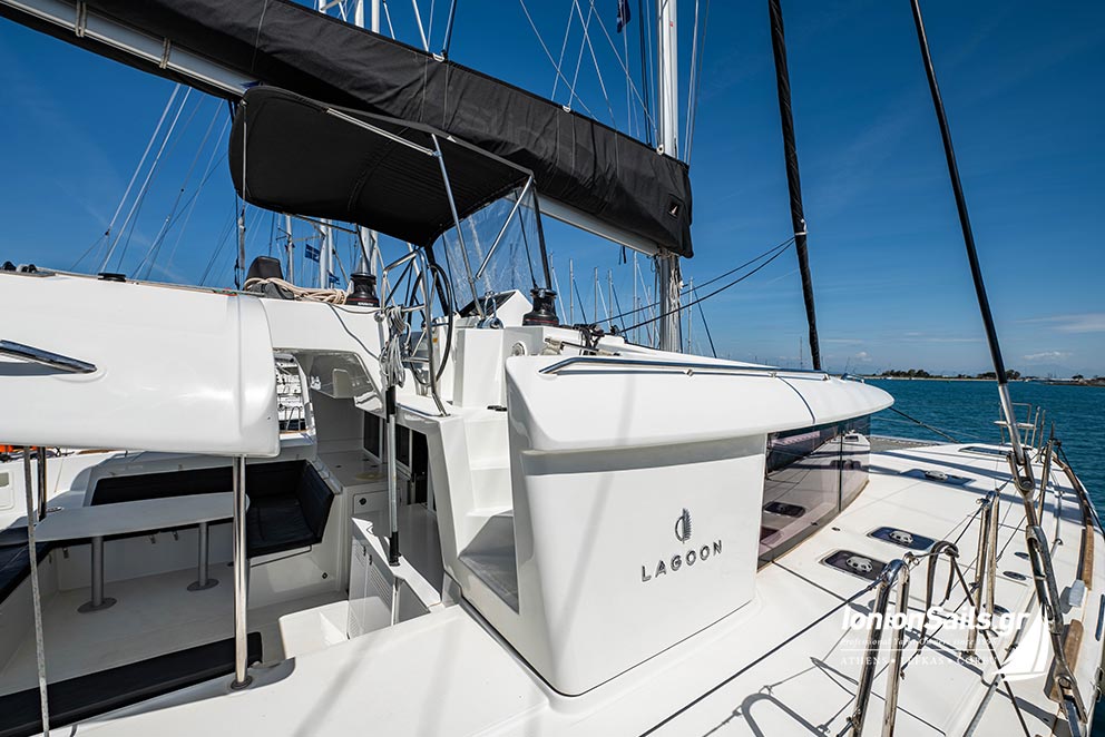 ionionsails.com - charter  Lagoon 450 F, Wander, catamaran