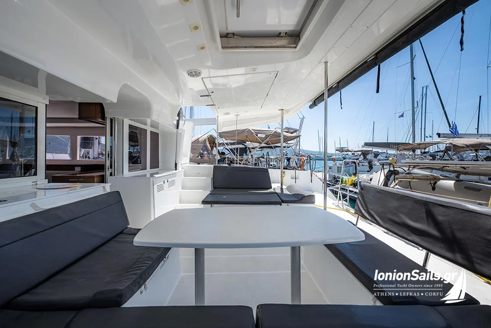 ionionsails.com - charter Lagoon 450 F, Wander, catamaran